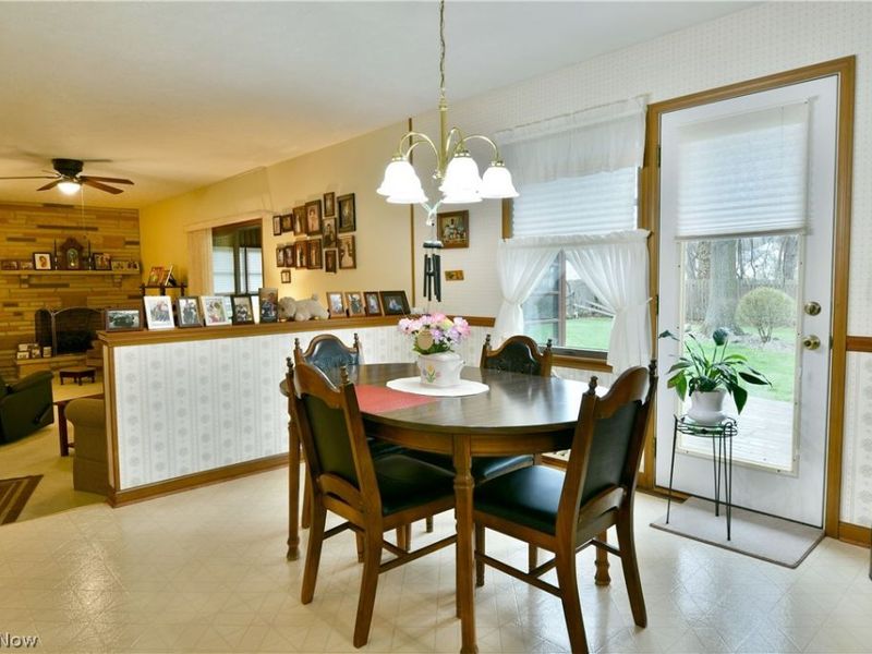 284 Wae Trail, Cortland, OH 44410 Photo 17