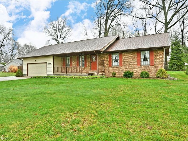 284 Wae Trail, Cortland, OH 44410 Photo 2