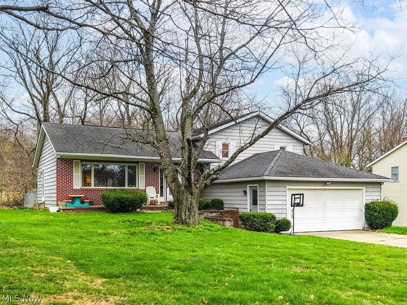 454 Westwood Avenue , Wadsworth, OH 44281 Photo 2