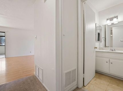 3113 Occidental Dr #4, Unit 4, Sacramento, CA 95826 Photo