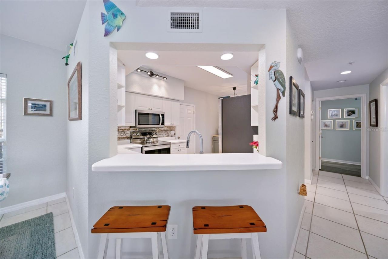 7667 Sweetbay Circle , Unit 11-102, Bradenton, FL 34203 Photo