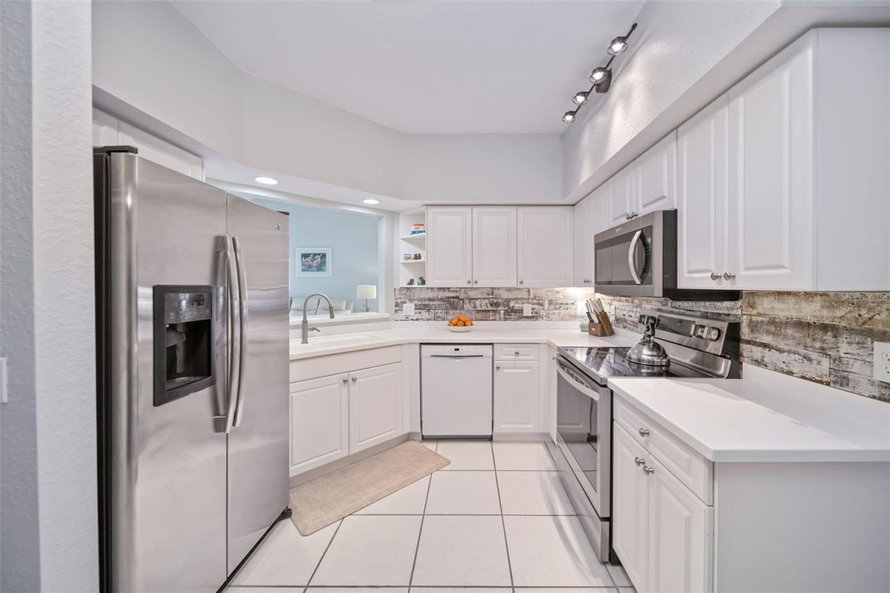 7667 Sweetbay Circle , Unit 11-102, Bradenton, FL 34203 Photo