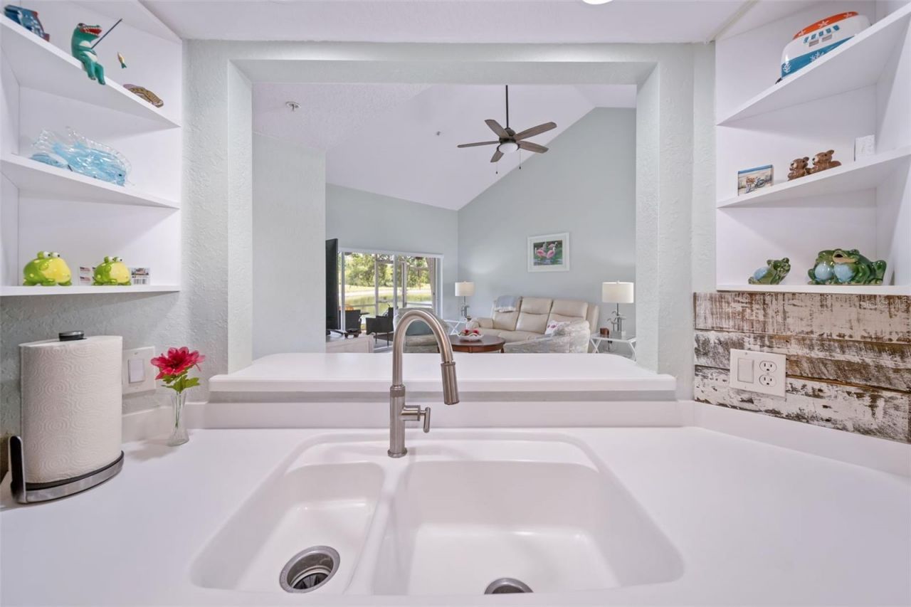 7667 Sweetbay Circle , Unit 11-102, Bradenton, FL 34203 Photo