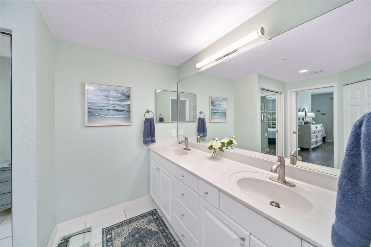 7667 Sweetbay Circle , Unit 11-102, Bradenton, FL 34203 Photo