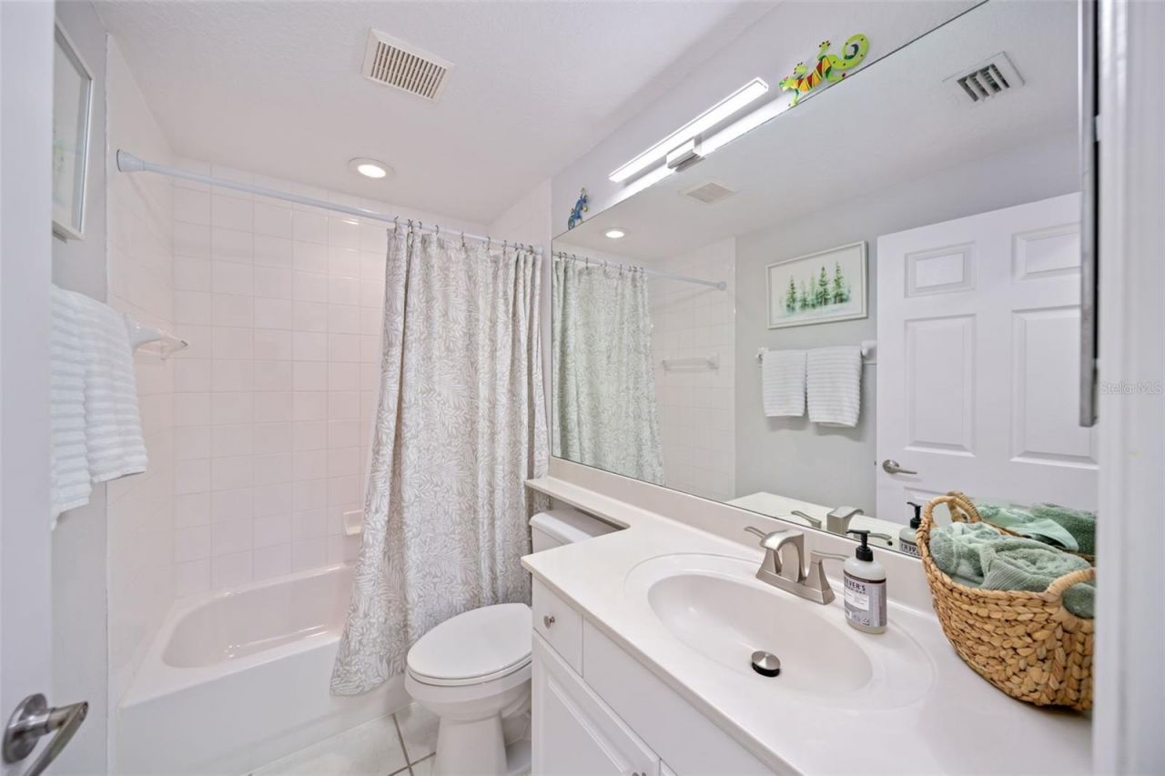 7667 Sweetbay Circle , Unit 11-102, Bradenton, FL 34203 Photo