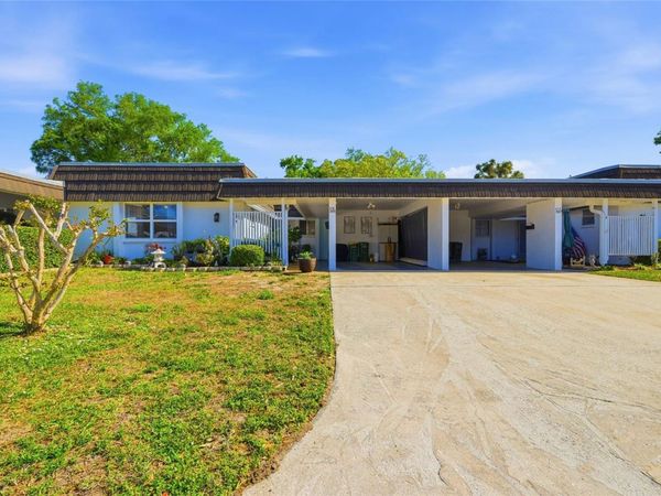 3985 OVERLOOK BEND , Unit 16, SARASOTA, FL 34232