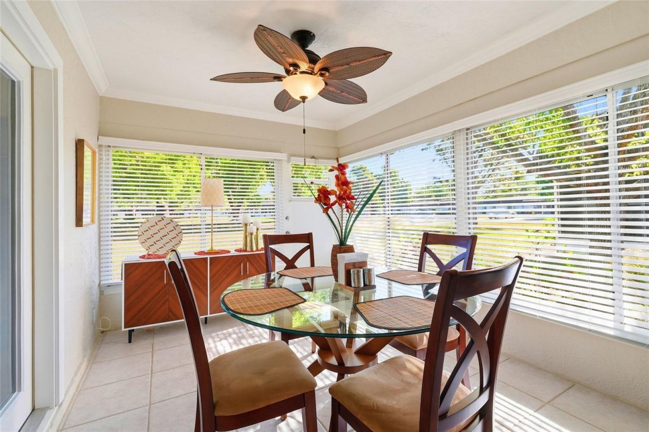 3985 Overlook Bend , Unit 16, Sarasota, FL 34232 Photo