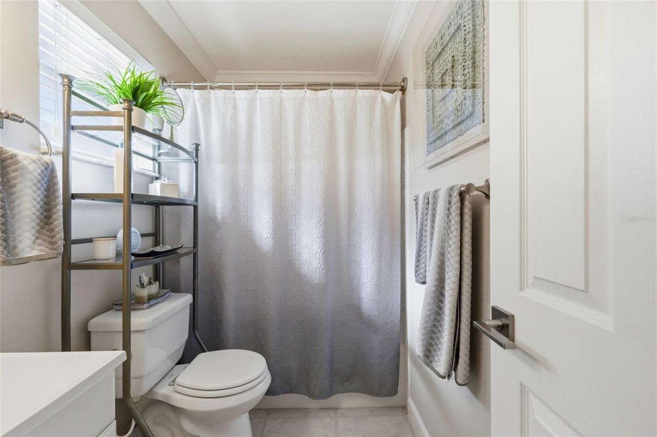 3985 Overlook Bend , Unit 16, Sarasota, FL 34232 Photo