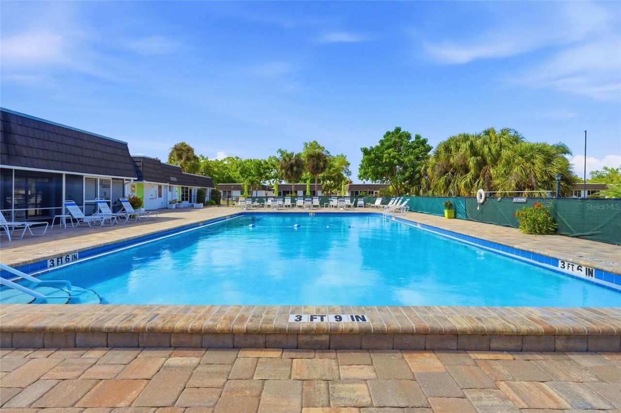 3985 Overlook Bend , Unit 16, Sarasota, FL 34232 Photo