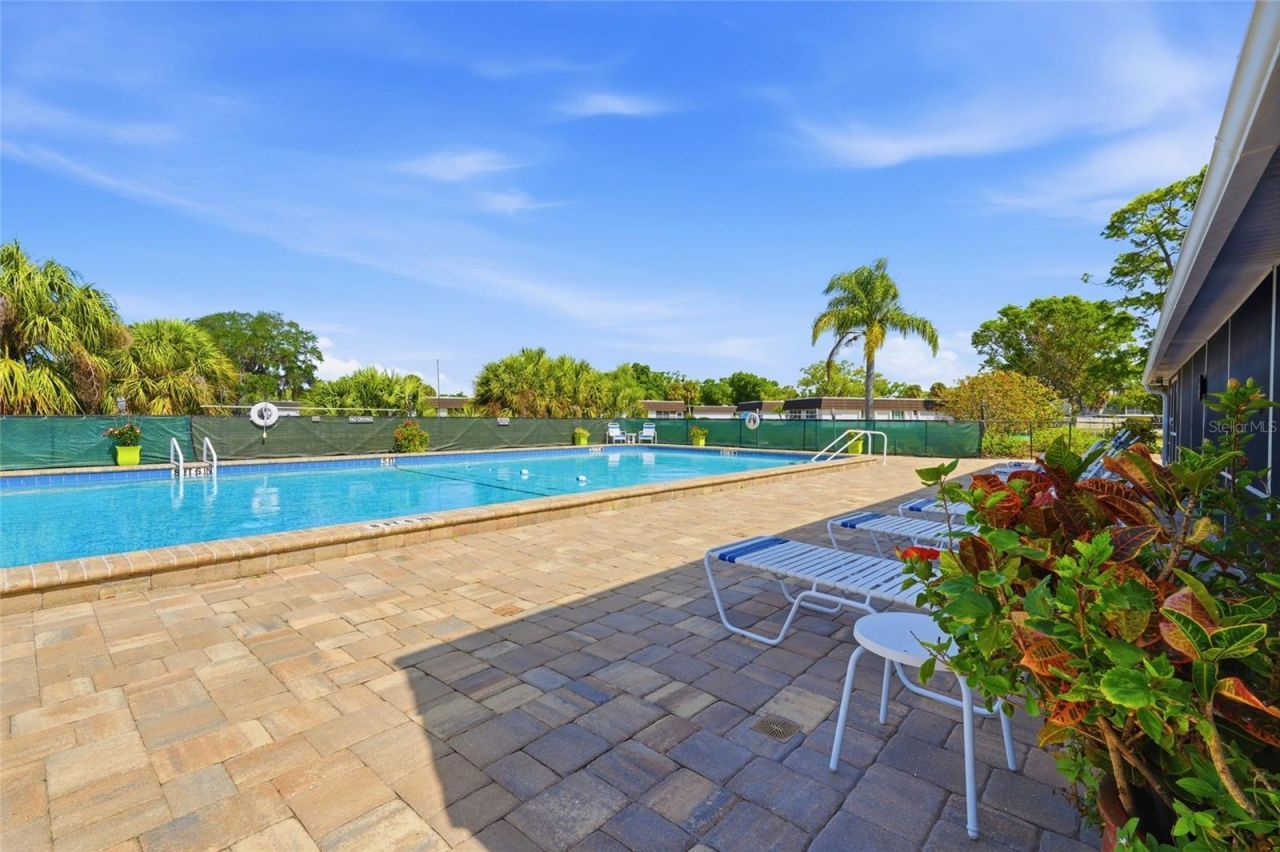 3985 Overlook Bend , Unit 16, Sarasota, FL 34232 Photo