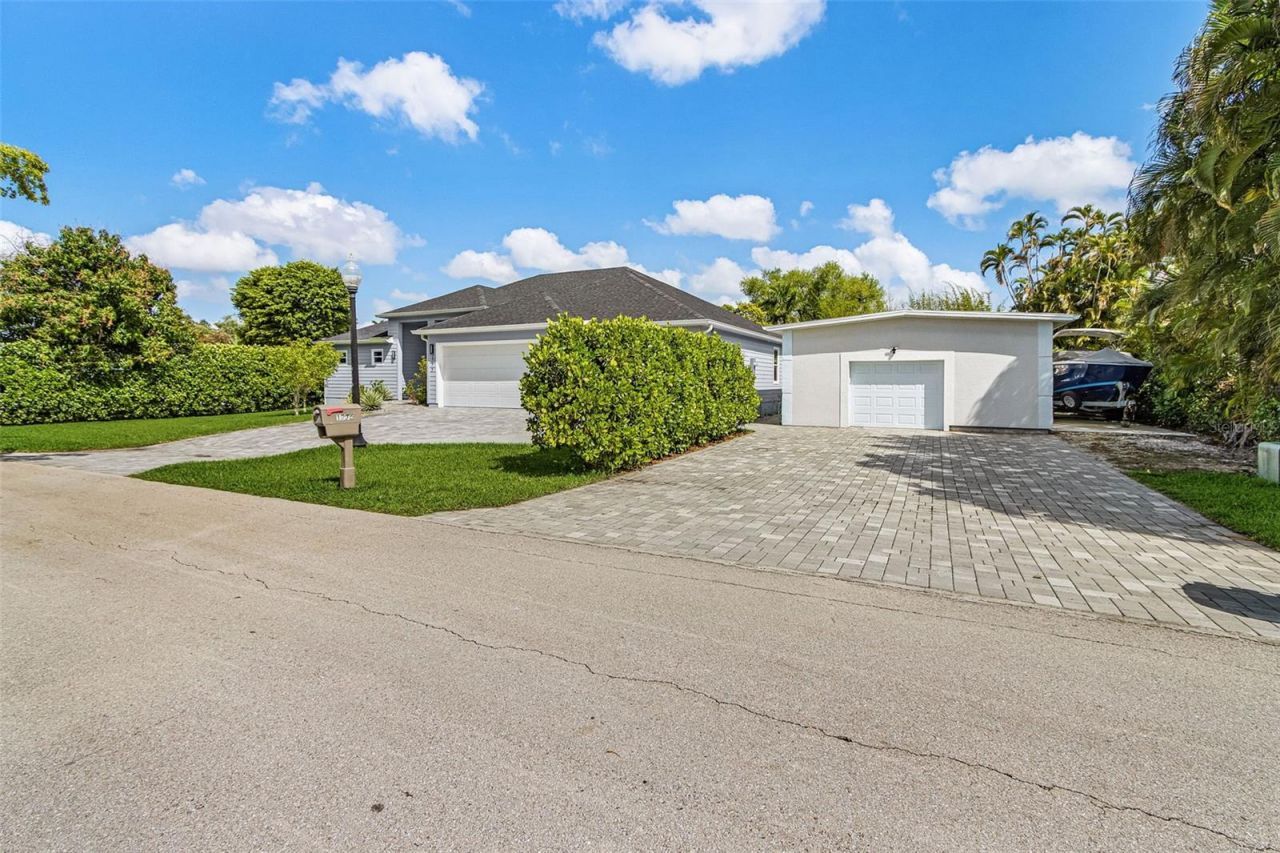 1275 Carlene Avenue , Fort Myers, FL 33901 Photo