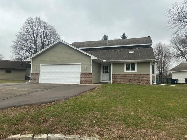 15125 Southwind Drive, Burnsville, MN 55306