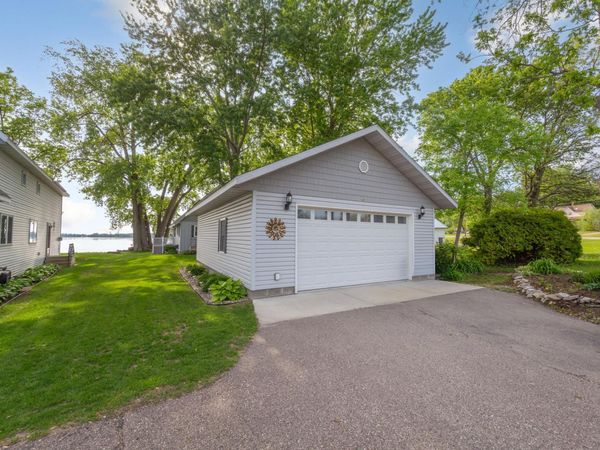945 Reed Street N, Waterville, MN 56096