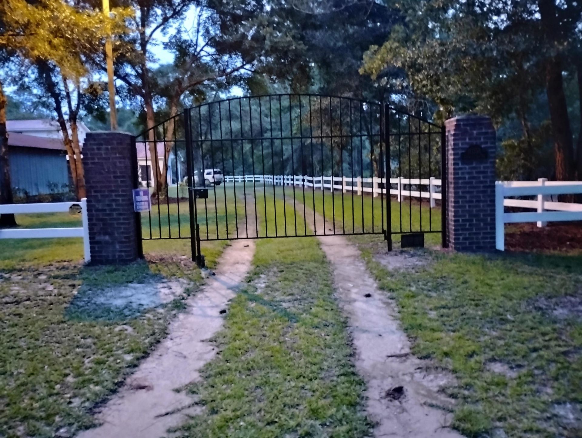 10358 Constitution Dr. Photo 4