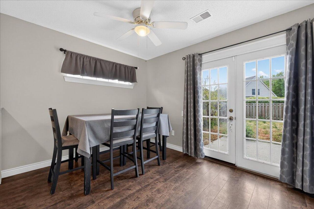 4808 Habersham Lane Photo 17