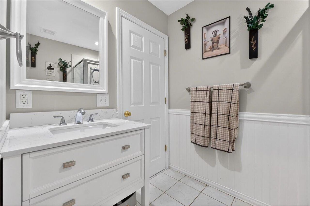 4808 Habersham Lane Photo 18