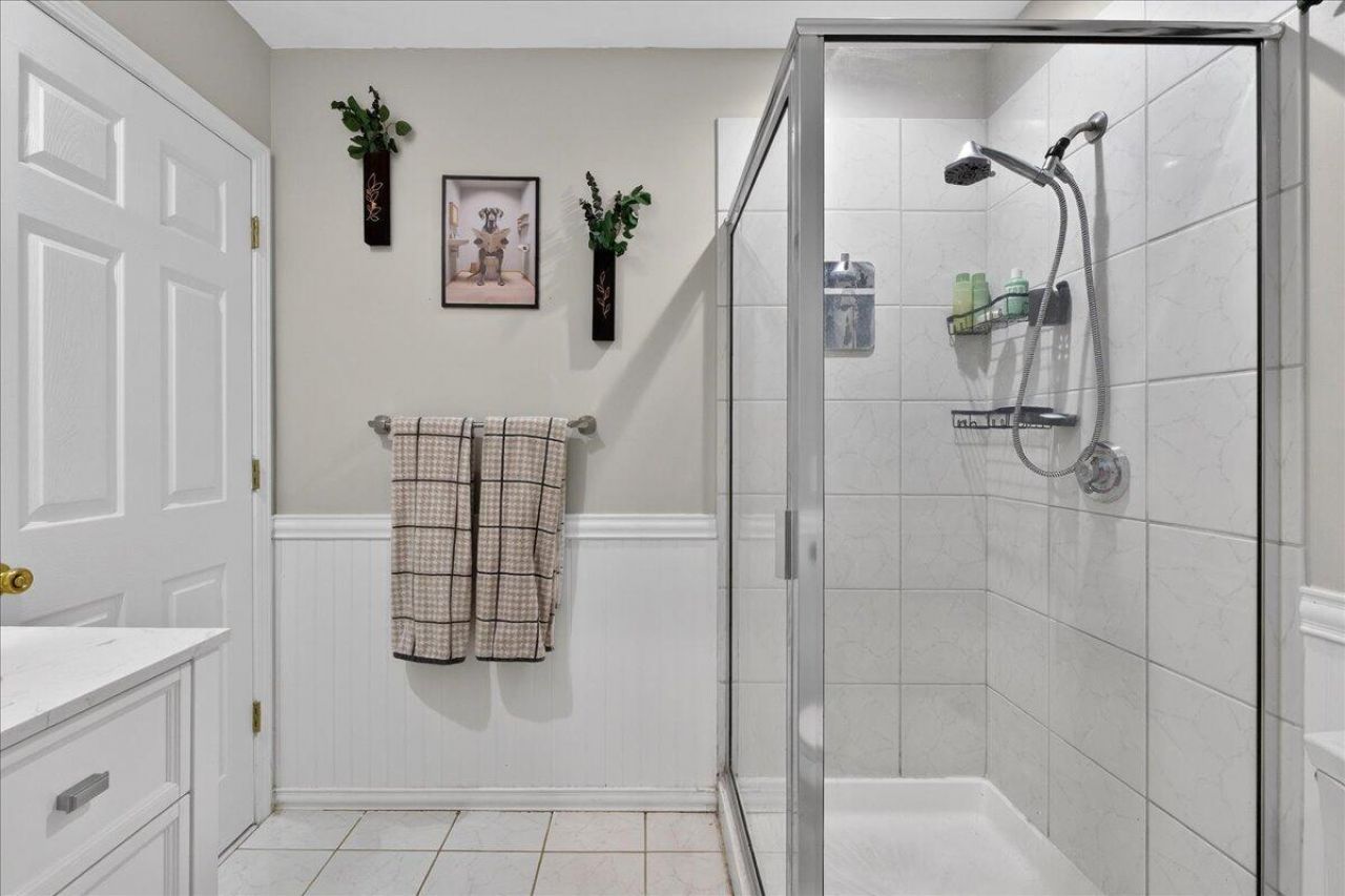 4808 Habersham Lane Photo 19