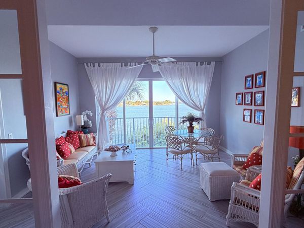 3 E Harbour Isle Drive E, Unit 204, Fort Pierce, FL 34949