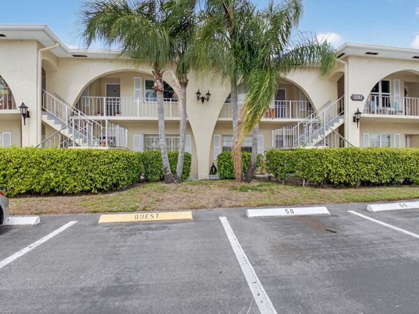 13767 Flora Place, Delray Beach, FL 33484