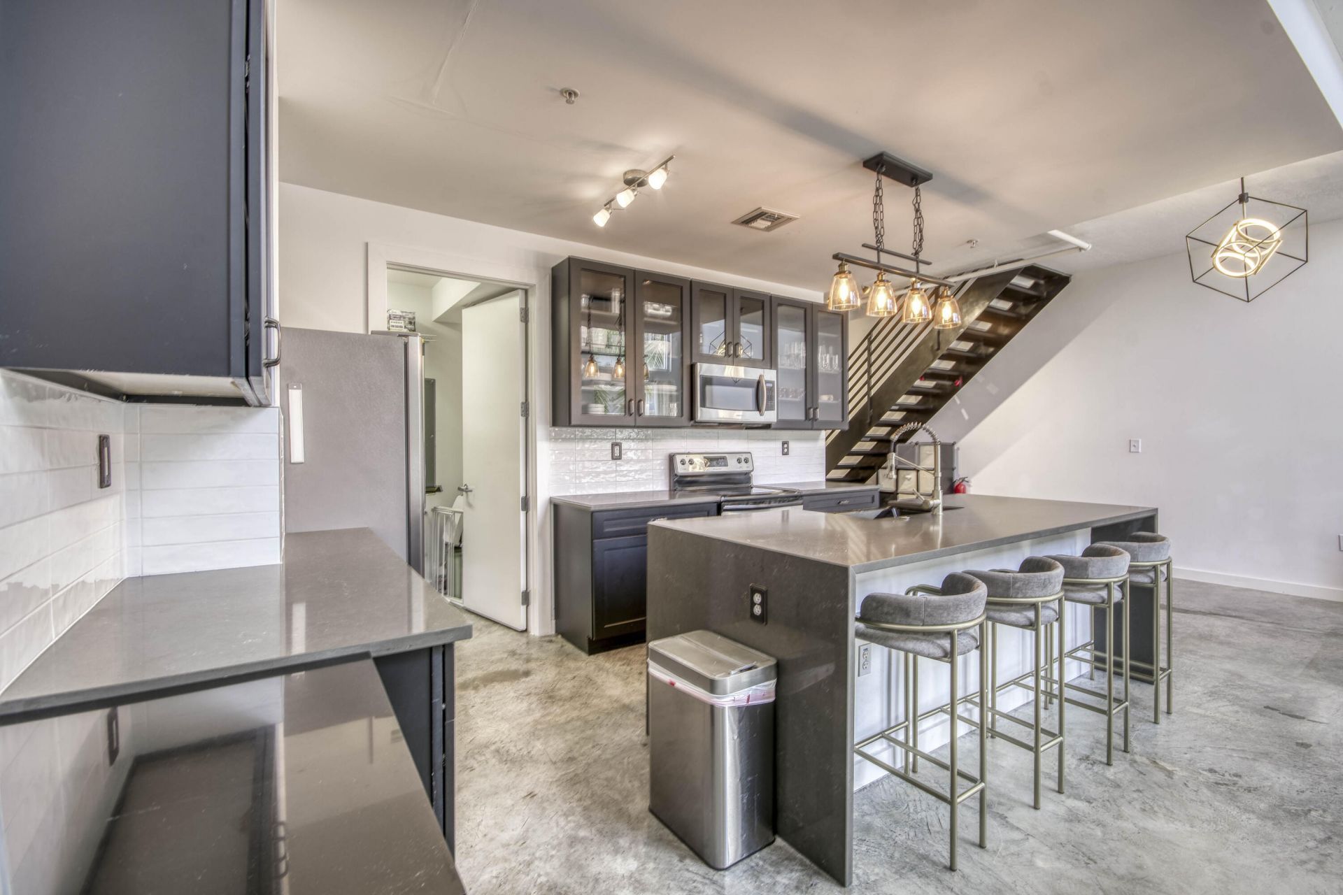 108 Lake Avenue, Unit 202, Lake Worth Beach, FL 33460 Photo