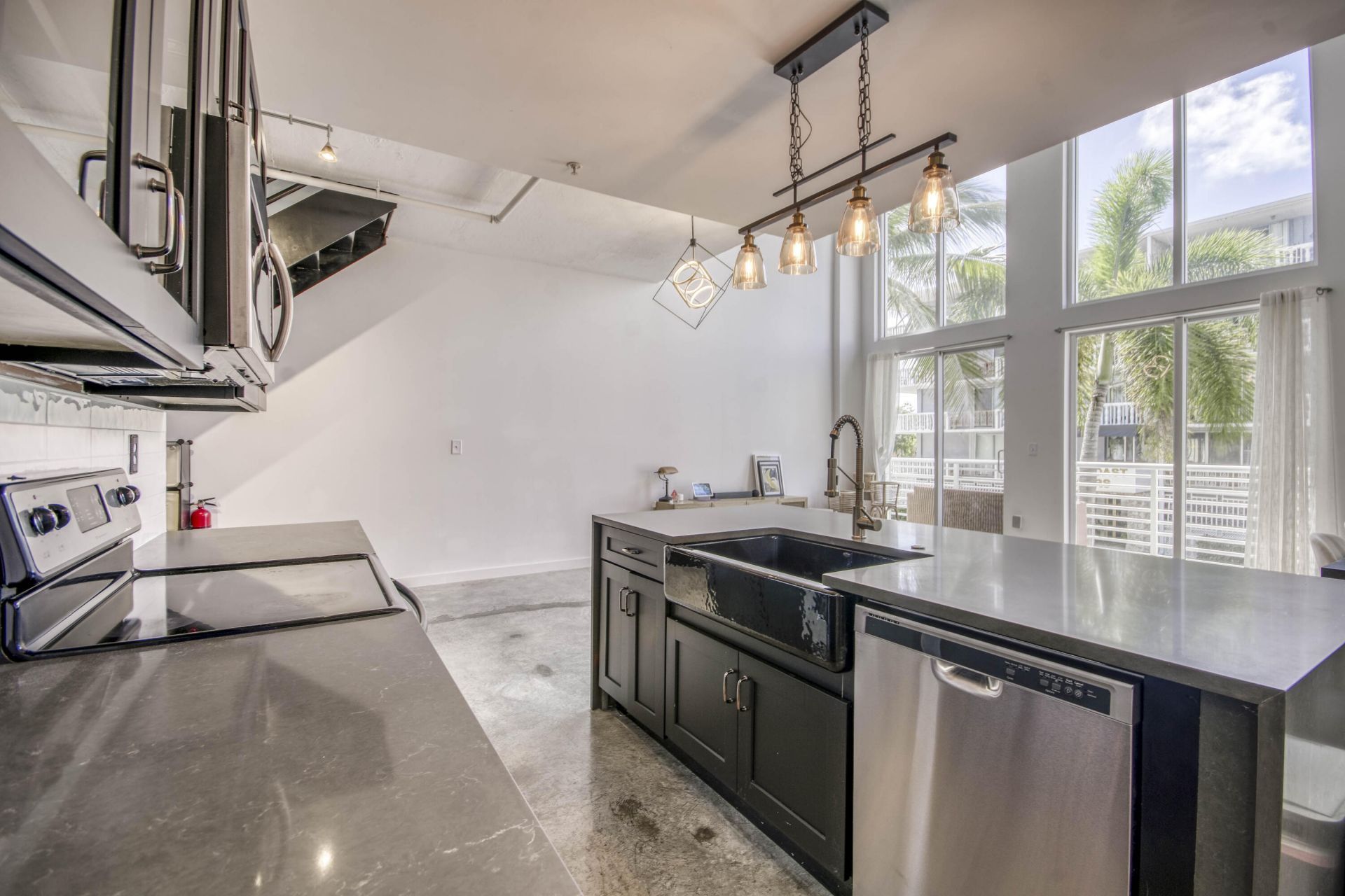 108 Lake Avenue, Unit 202, Lake Worth Beach, FL 33460 Photo