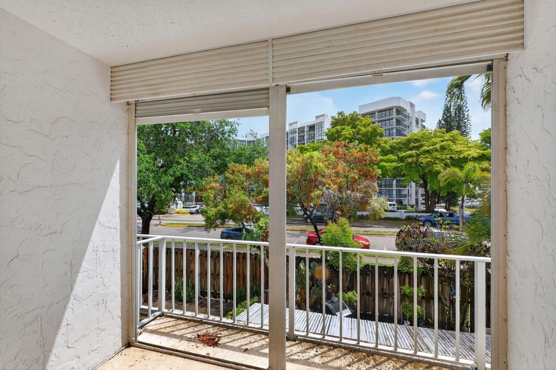 928 NE 27th Avenue, Hallandale Beach, FL 33009 Photo