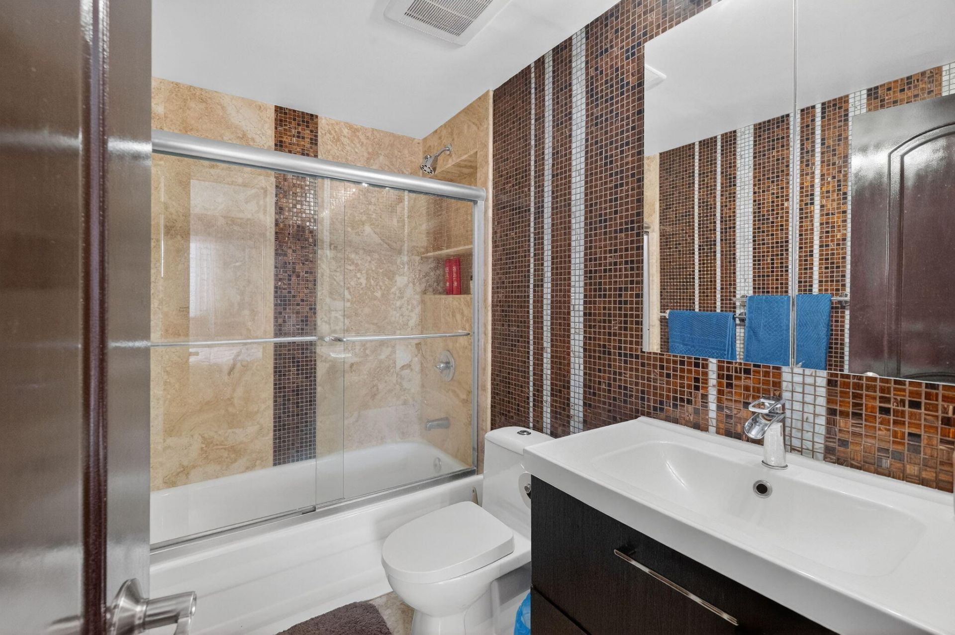 928 NE 27th Avenue, Hallandale Beach, FL 33009 Photo