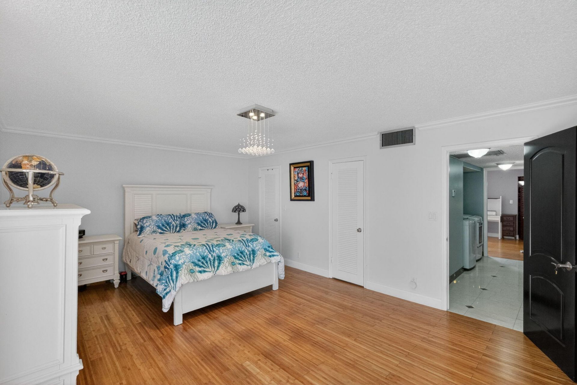 928 NE 27th Avenue, Hallandale Beach, FL 33009 Photo