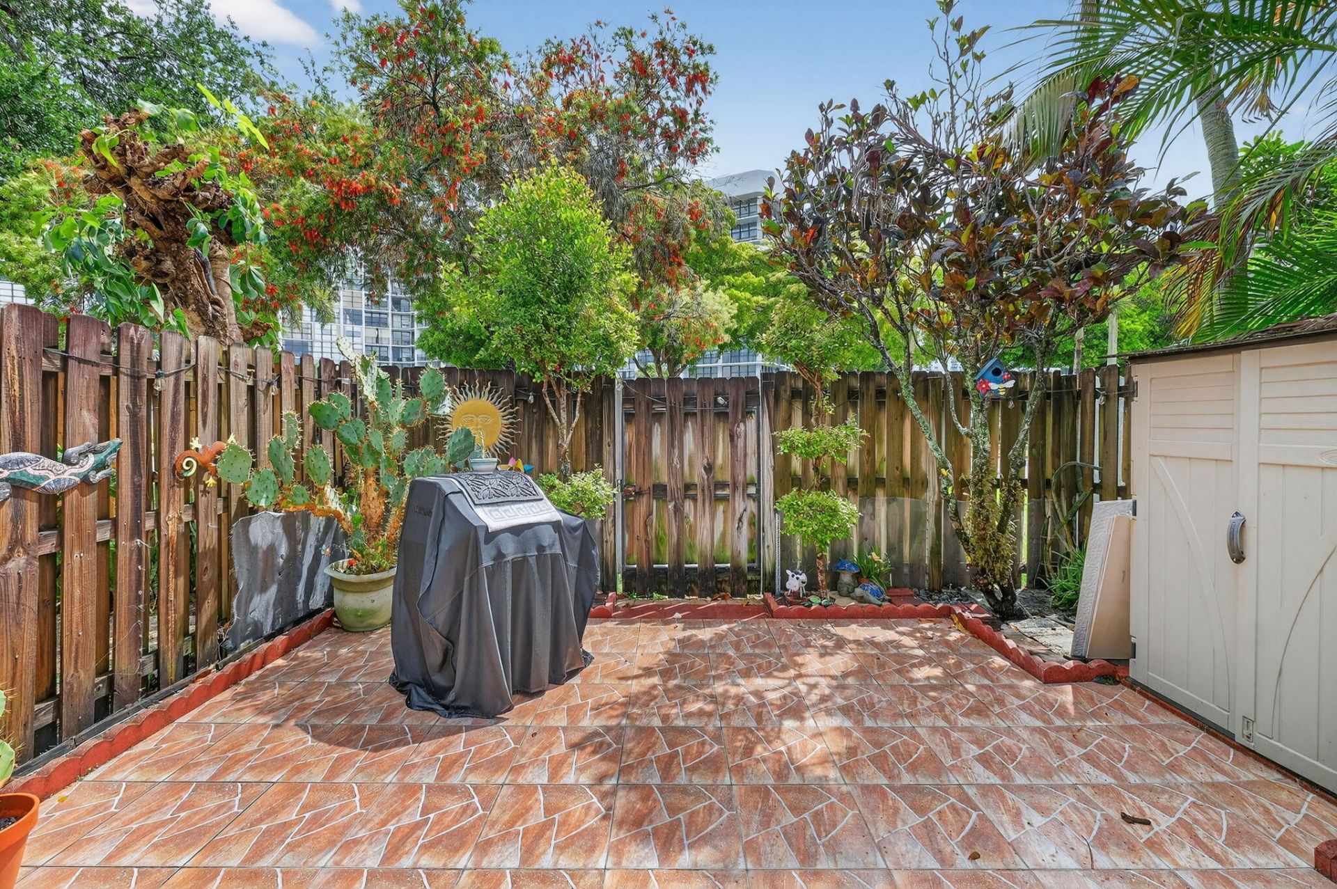 928 NE 27th Avenue, Hallandale Beach, FL 33009 Photo