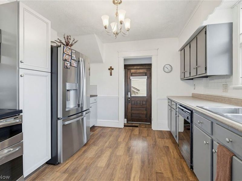 208 Bachtel Street SE, North Canton, OH 44720 Photo 18