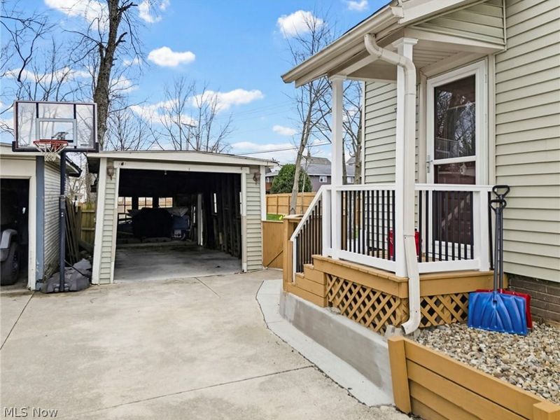 208 Bachtel Street SE, North Canton, OH 44720 Photo 24