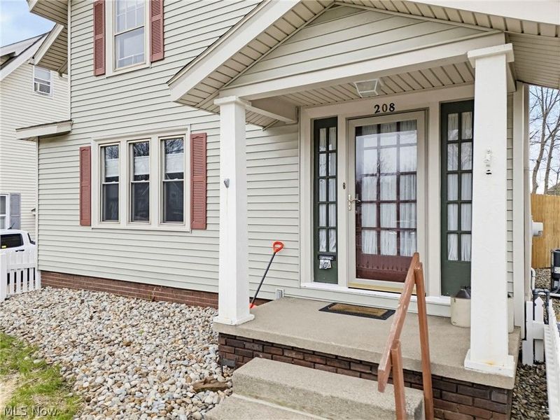 208 Bachtel Street SE, North Canton, OH 44720 Photo 4