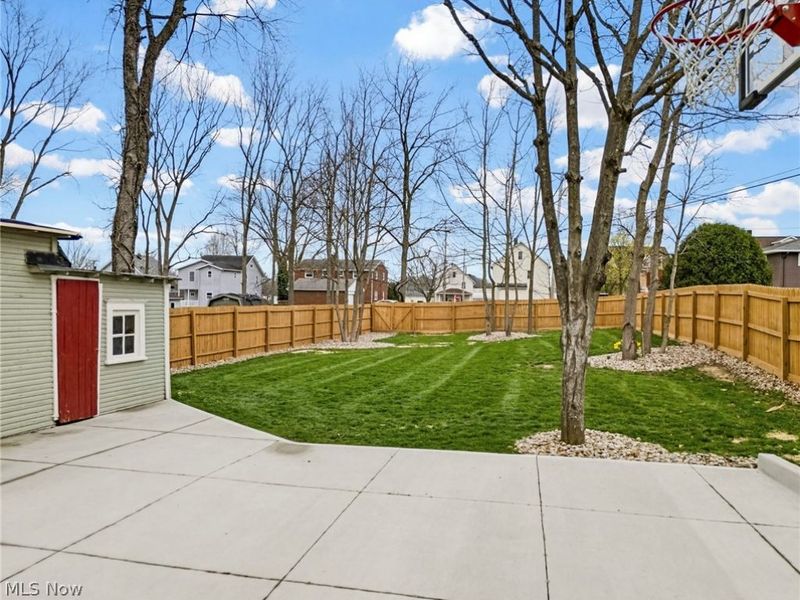 208 Bachtel Street SE, North Canton, OH 44720 Photo 7