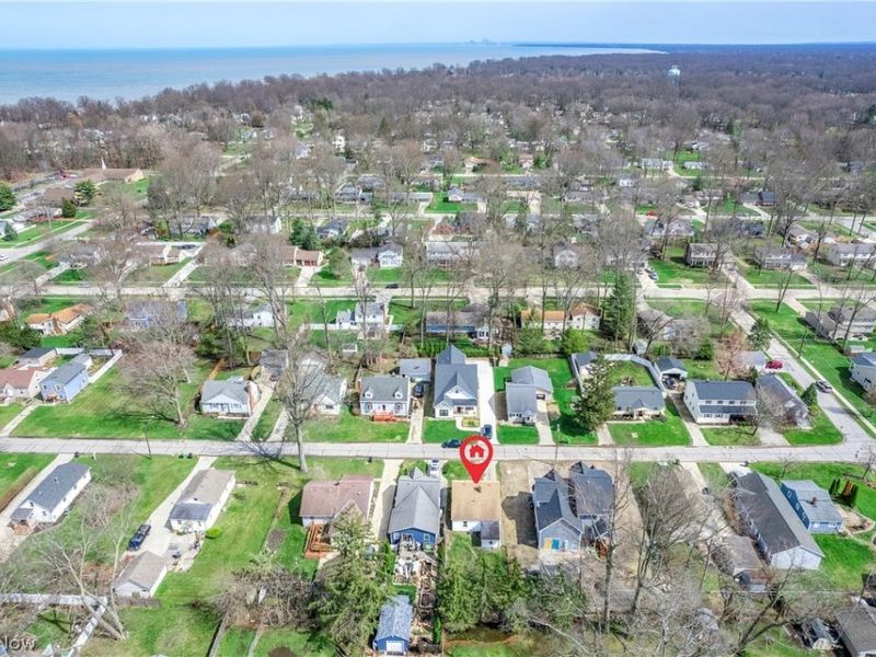 208 Sunset Road, Avon Lake, OH 44012 Photo 13