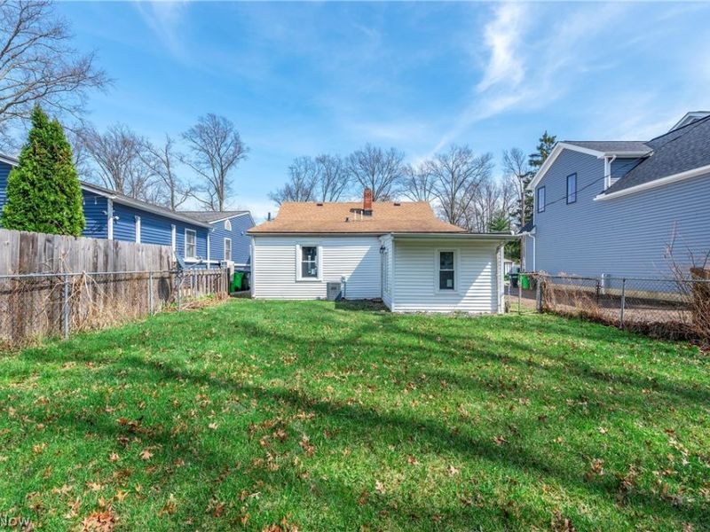 208 Sunset Road, Avon Lake, OH 44012 Photo 38