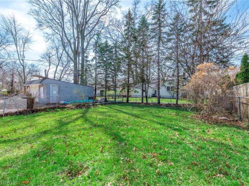 208 Sunset Road, Avon Lake, OH 44012 Photo 39