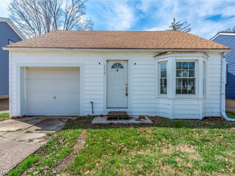 208 Sunset Road, Avon Lake, OH 44012 Photo 4