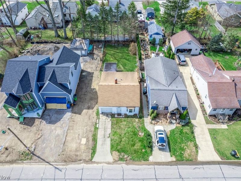 208 Sunset Road, Avon Lake, OH 44012 Photo 5