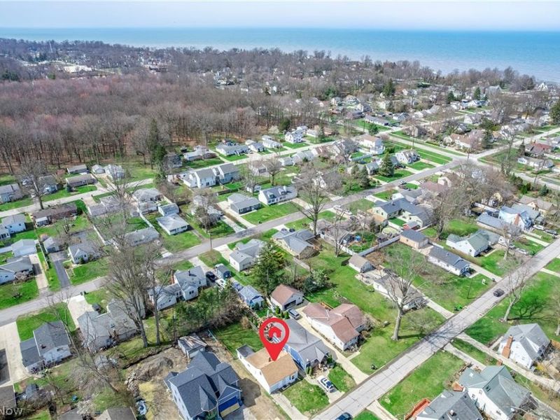 208 Sunset Road, Avon Lake, OH 44012 Photo 9