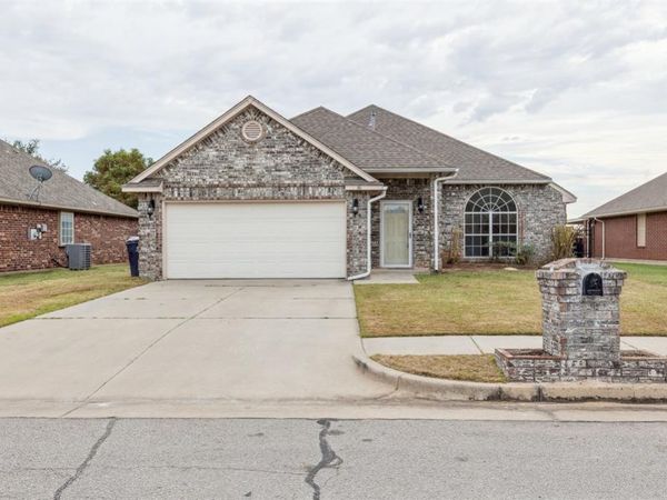 16 SW 132nd Street, Oklahoma City, OK 73170
