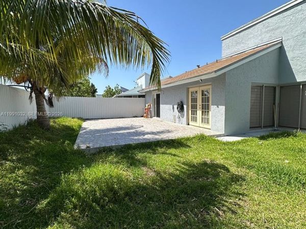 20926 SW 124th Ave Rd , Miami, FL 33177