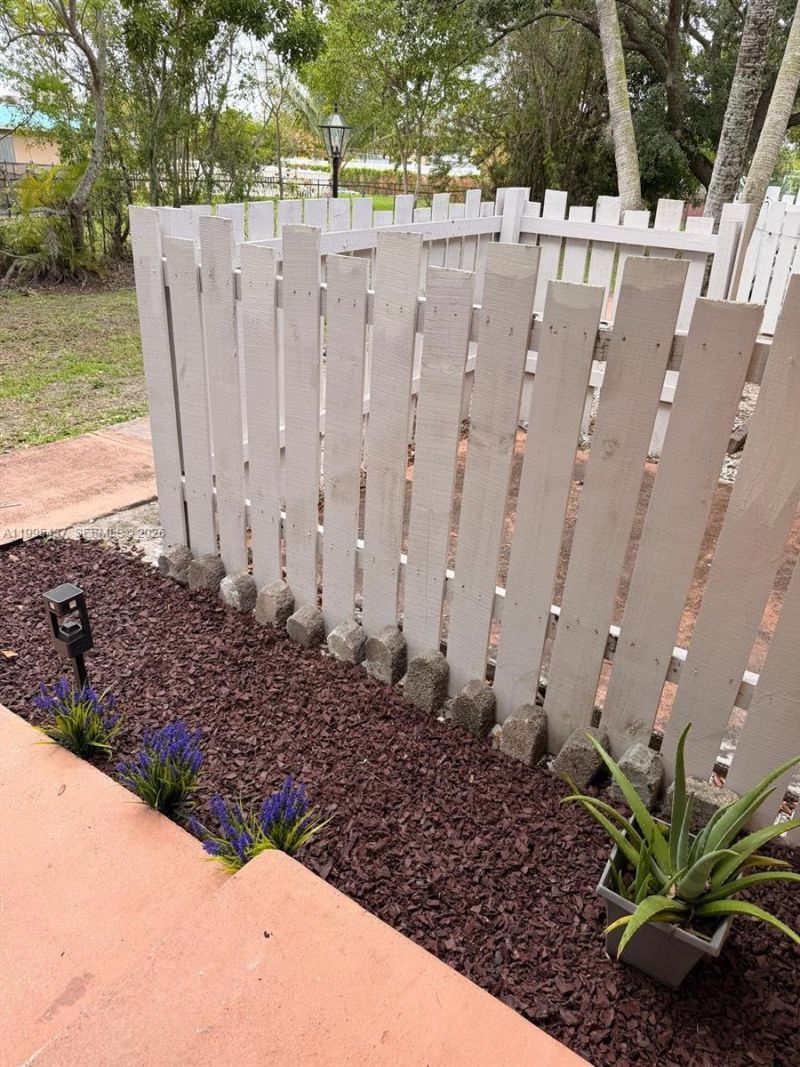 7220 Southgate Blvd , Unit 7220, Tamarac, FL 33321 Photo