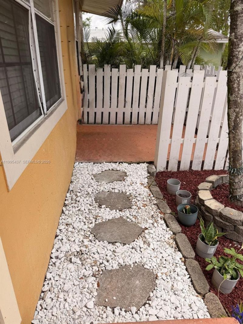 7220 Southgate Blvd , Unit 7220, Tamarac, FL 33321 Photo