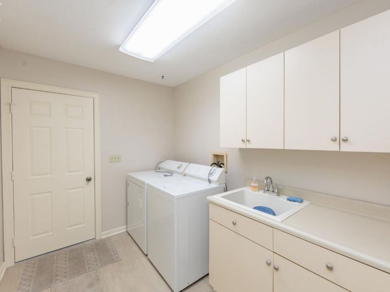 1418 Julianne Circle, Sandusky, OH 44870 Photo 5