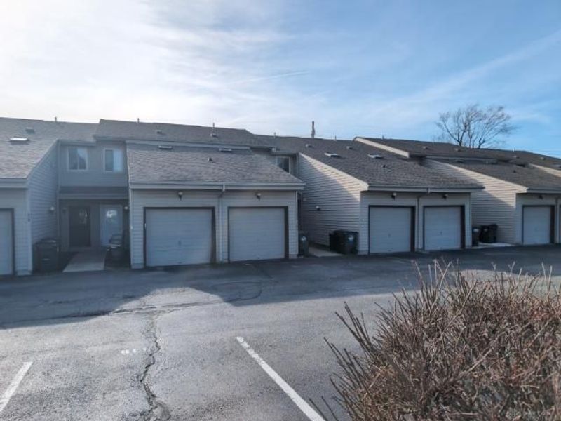 33 Highpoint Drive, Unit B, Miamisburg, OH 45342 Photo 3