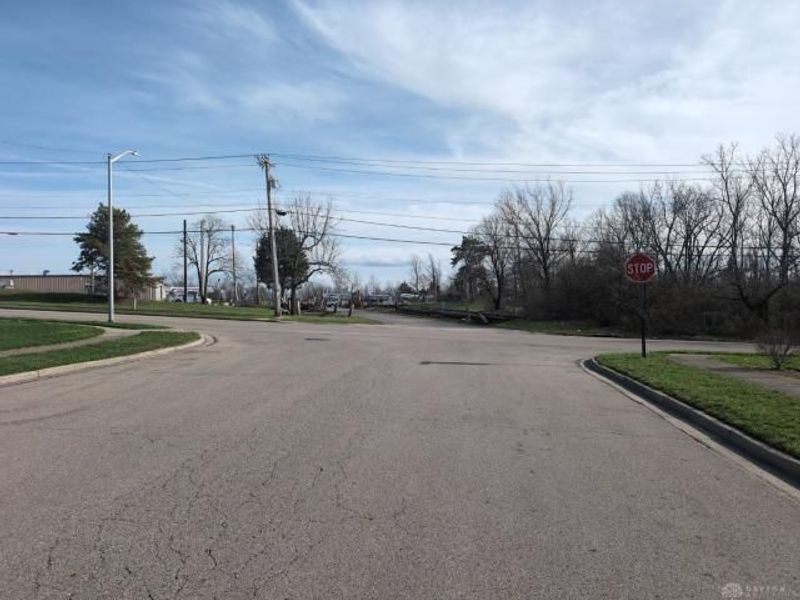 33 Highpoint Drive, Unit B, Miamisburg, OH 45342 Photo 5