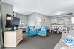 201 77th Ave. N  photo 4