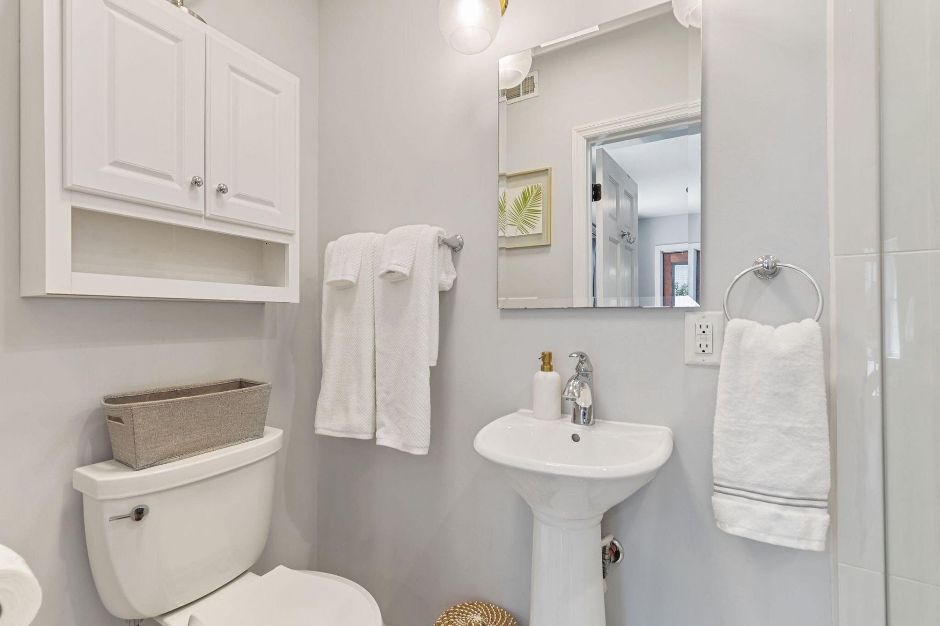 149 Line Street Photo 21