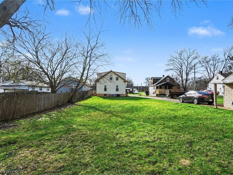 2204 Harmon Avenue, Niles, OH 44446 Photo 2