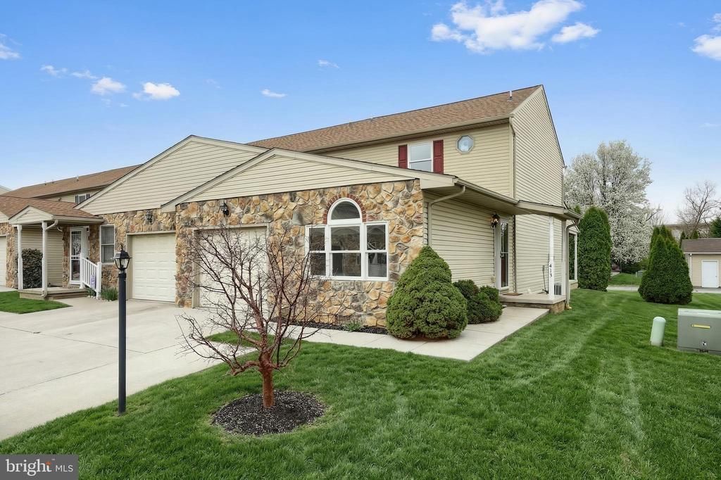 413 Springbrook Court, Hanover, PA 17331 Main Photo